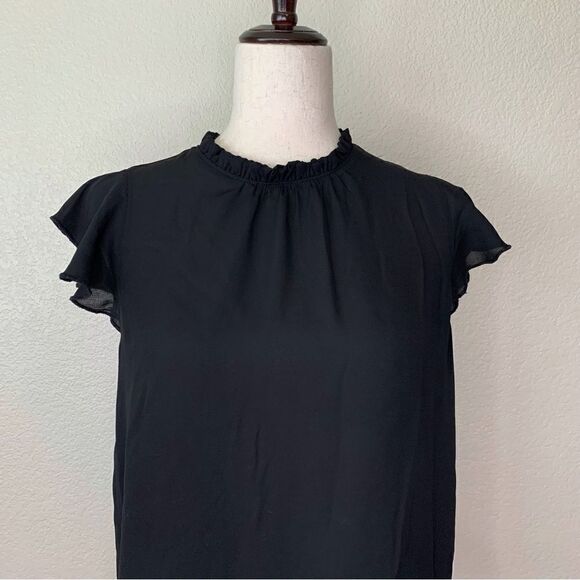 Forever 21 Black Ruffle Women’s Top - Picture 2 of 12